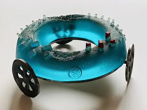 Carry on, glassculptuur van Jan Hooghiemstra